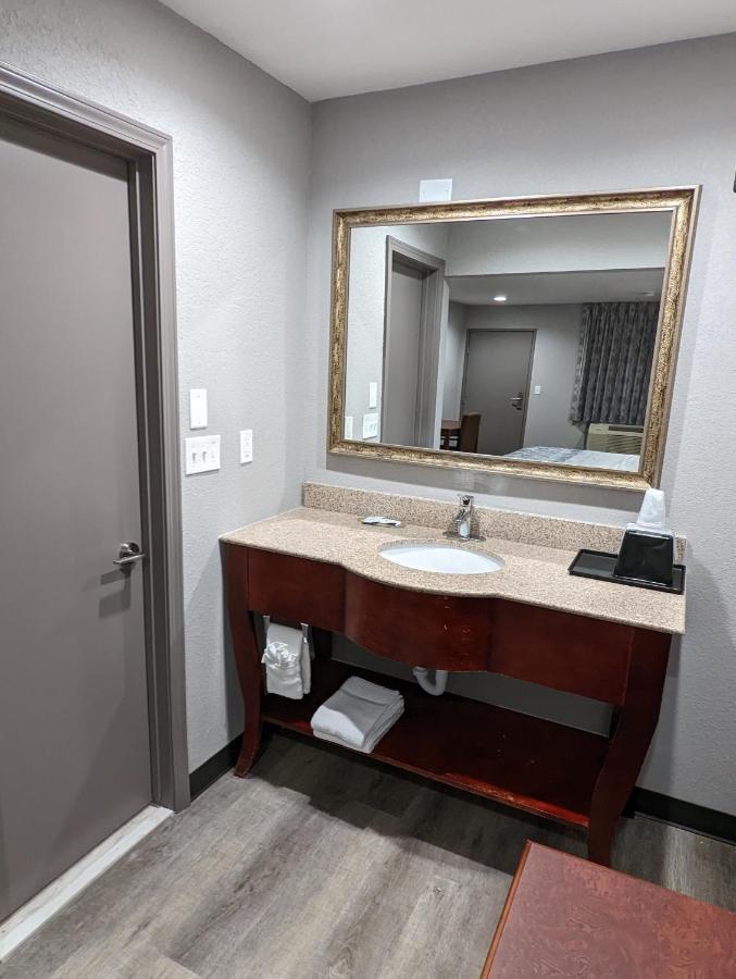 Okc Hotel Oklahoma City Exterior photo