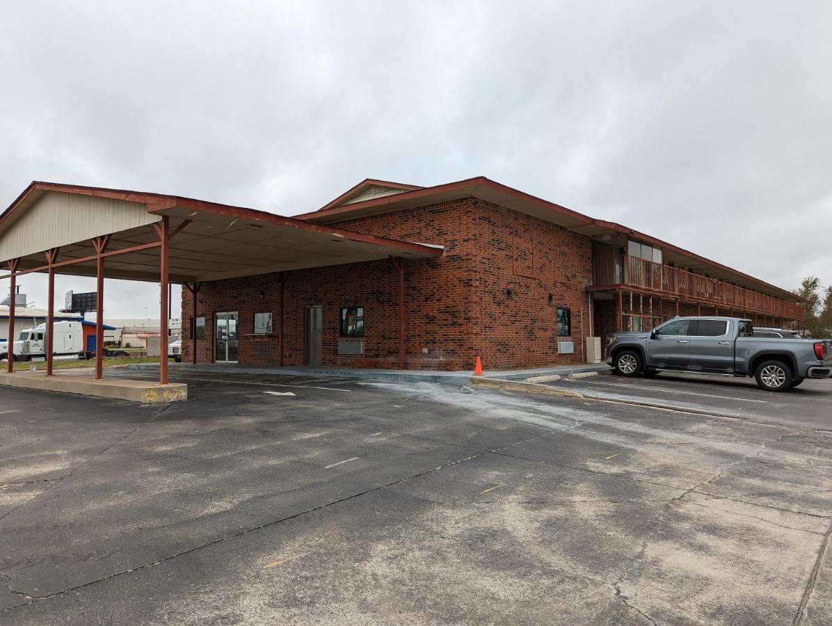 Okc Hotel Oklahoma City Exterior photo